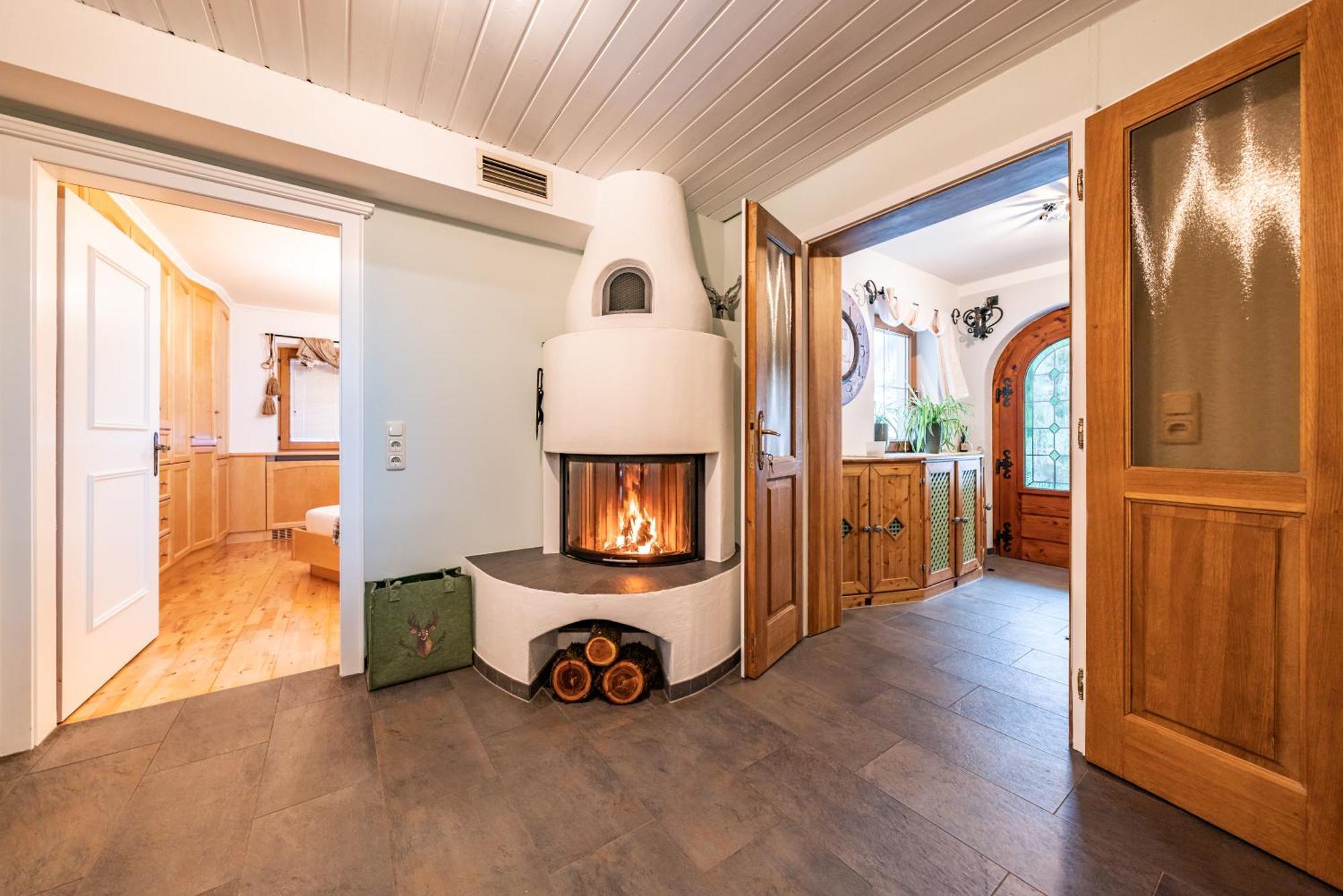 Landhaus Seiringer Apartments Финкенберг Екстериор снимка